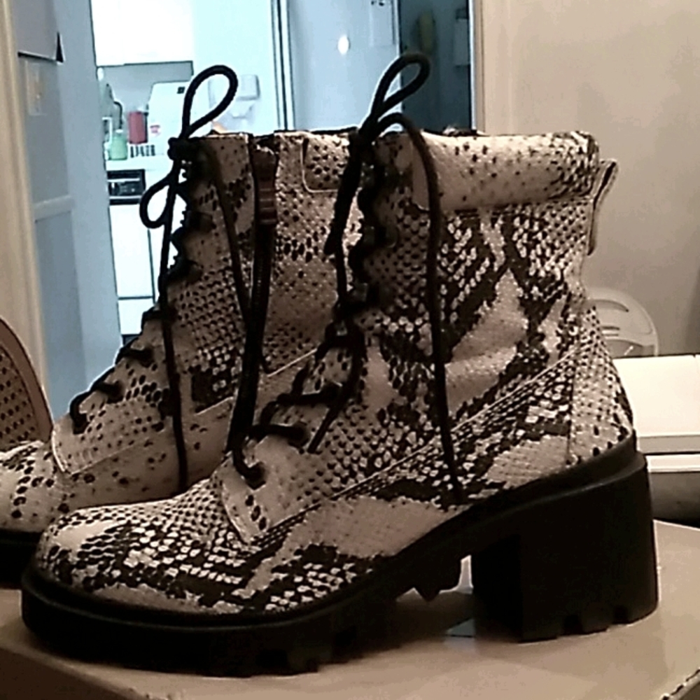 New Steve Madden Dillan